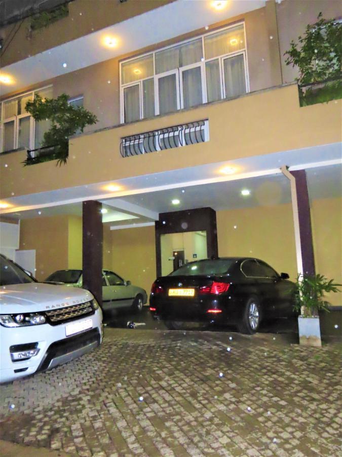 Vivas Residencies Luxury Apartments Colombo Exterior photo